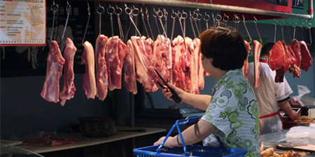 进口激增是导致近期猪价下跌的首要原因？