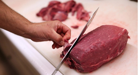 进口肉、走私肉共同冲击 国内养猪业亟须提高自身竞争力