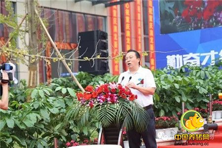 重庆澳龙生物制品有限公司新厂投产启动仪式 隆重举行