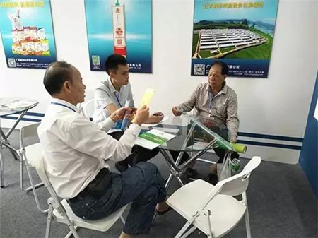 扬翔生态养殖助力2017广西水产畜牧业博览会