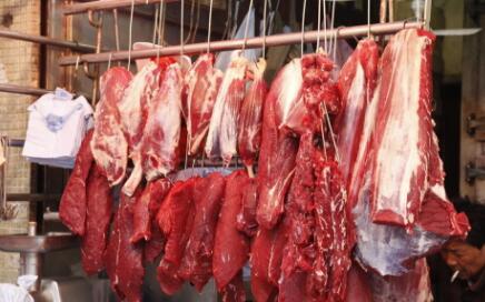 据显示，今日外三元生猪价格为14.11元/公斤，较昨日上涨0.05元/公斤，截至今日猪价已经连涨六日，并且全国各省区的猪价均出现上涨的趋势。