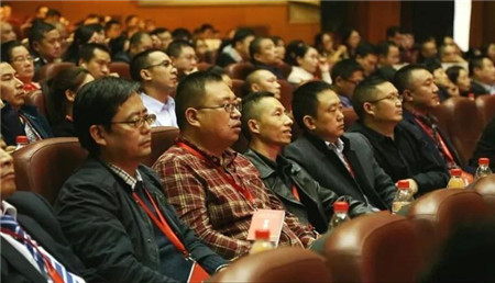 2017年10月26日四川省饲料工业协会三十周年庆典在成都金牛宾馆隆重举行。