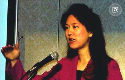 人民网联合国11月11日电 记者邹德浩报道： 以《南京大屠杀》一书闻名的华裔女作家张纯如，9日被路人发现用手枪在加州洛斯盖多自杀于汽车内，年仅36岁。