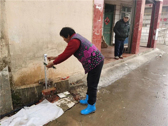 臭味难当！桂林一村的自来水竟散发猪屎味，罪魁祸首是……